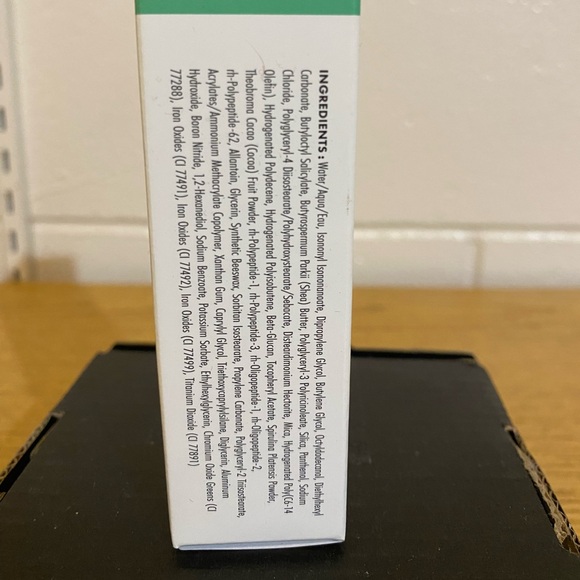 Hero redness-correcting Rescue Balm acne moisturizer spot treatment - Picture 4 of 6